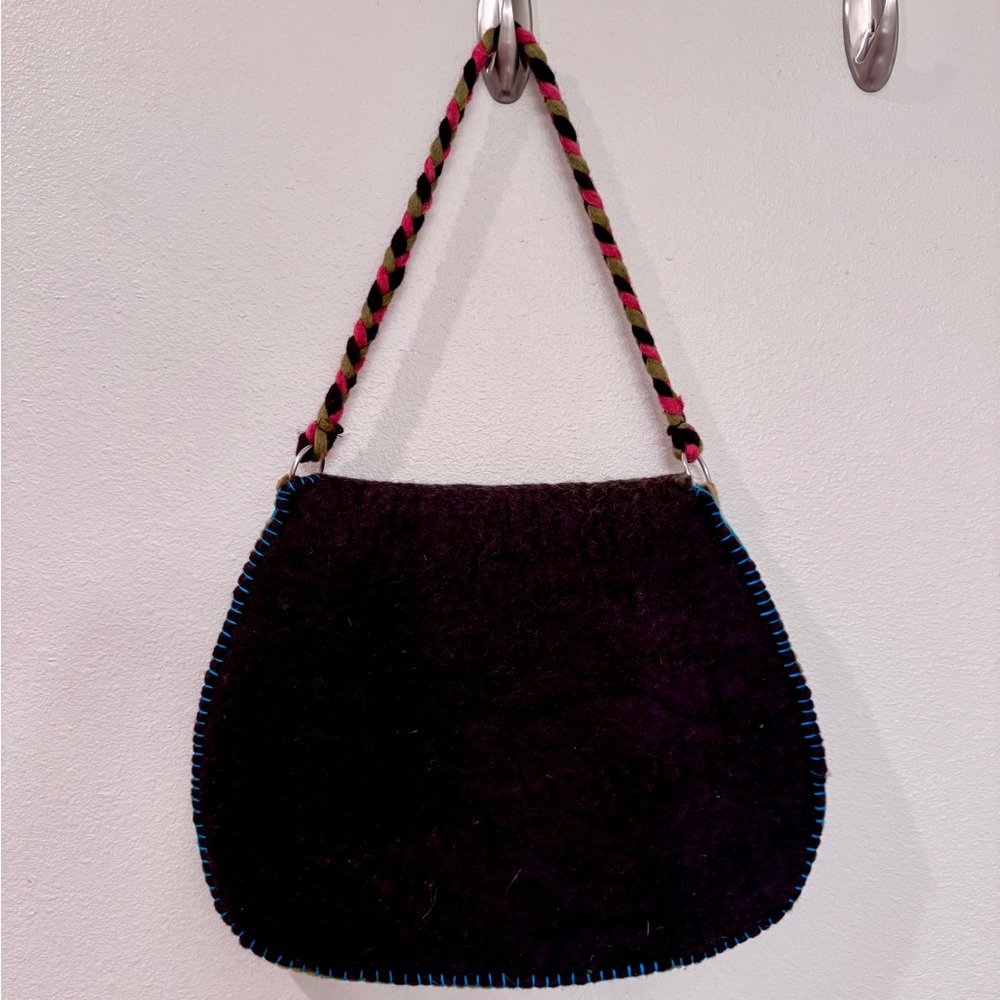 Rising Tide 100% Wool Bag - Picture 6 of 6